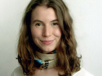 Portraitfoto von Carmen Huber, Physiotherapeutin